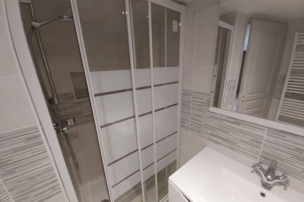 Maison Calme Et Spacieuse Bassens  Kültér fotó