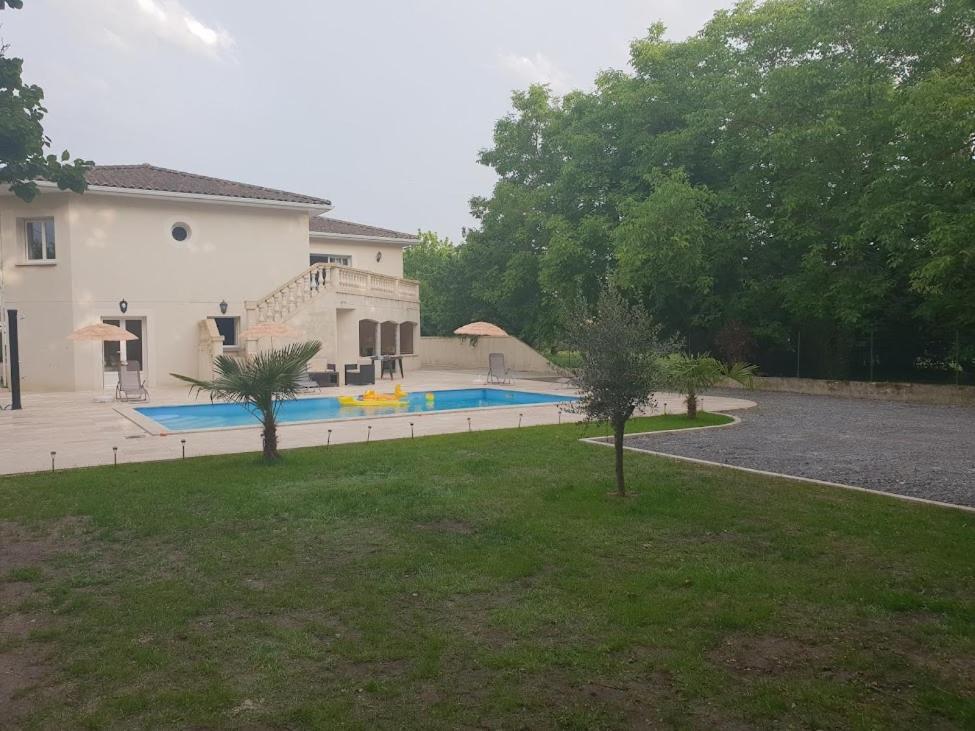 Maison Calme Et Spacieuse Bassens  Kültér fotó